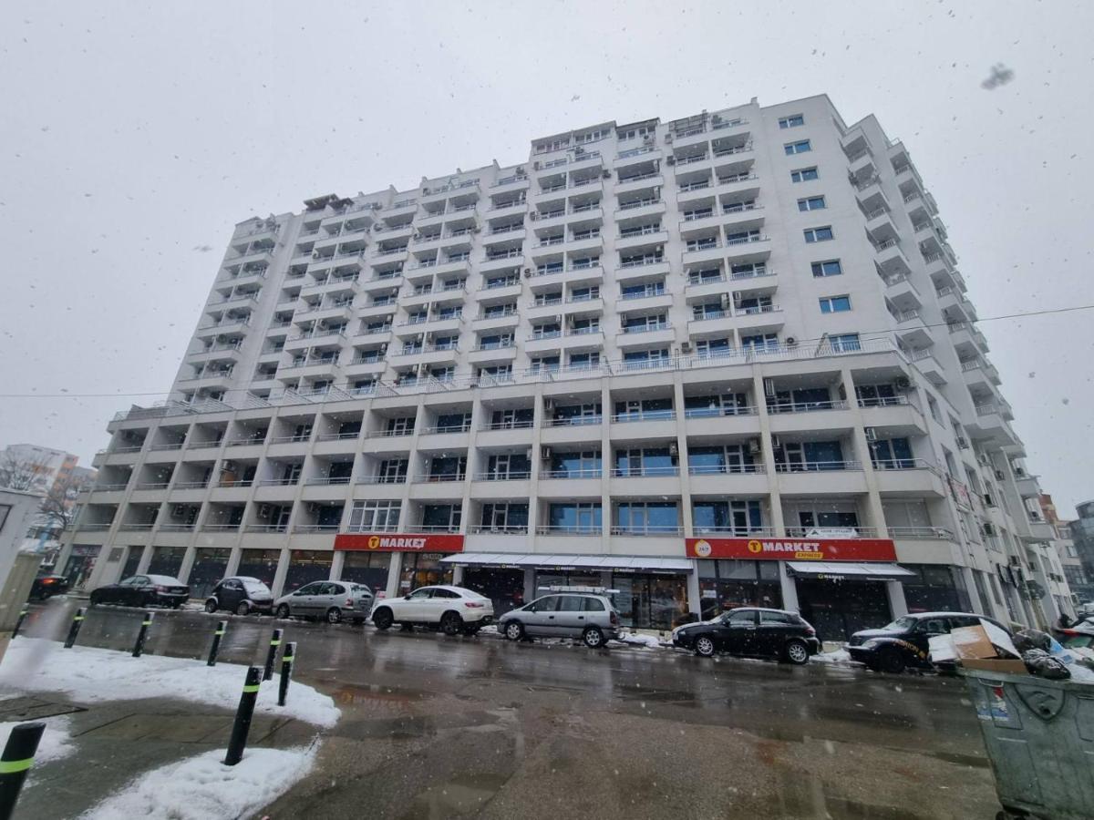 Huge Apartment With A Parking Space In The Same Building Sofia Bagian luar foto